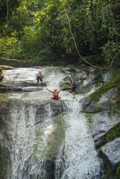 Trilha + Rapel Cachoeira dos Monjolos- Santo Aleixo - Magé - RJ - Imagem 4