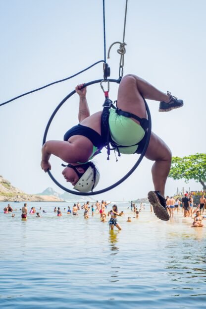 Pole Rapel & Stand Up Paddle: Uma Aventura Fotográfica Única – Praia dos Amores - Barra da Tijuca – RJ - Imagem 3