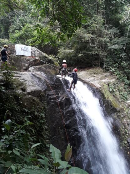 Rapel na Cachoeira do Mendanha - Rio de Janeiro - RJ - Imagem 5