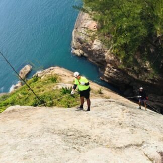 Trilha + Rapel na Gruta do Cachorro ou Garganta do Morcego em Barra de Guaratiba - Rio de Janeiro - RJ