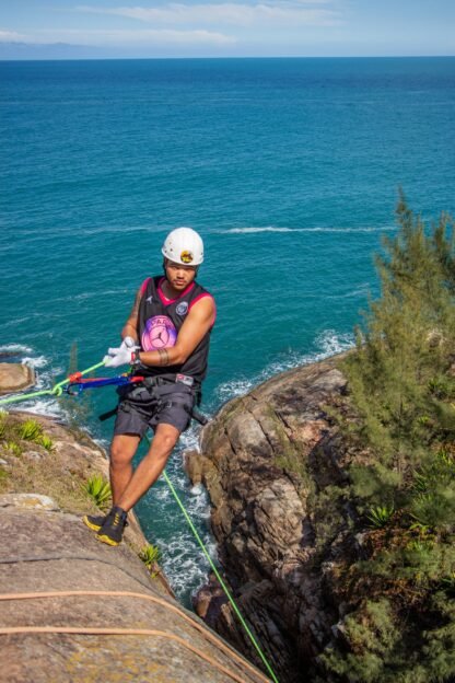 Trilha + Rapel na Gruta do Cachorro ou Garganta do Morcego em Barra de Guaratiba - Rio de Janeiro - RJ - Imagem 10